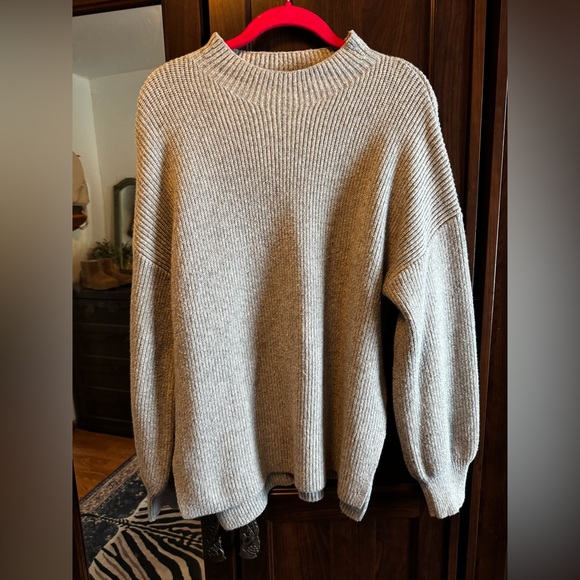 Women’s Gap Mock neck Sweater - Picture 5 of 8